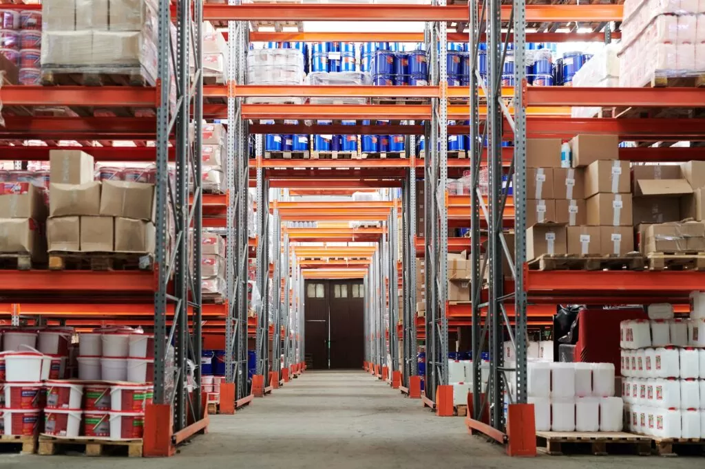 A well-stocked warehouse in El Paso with ergonomic equipment set up for employees to easily grab what they need.